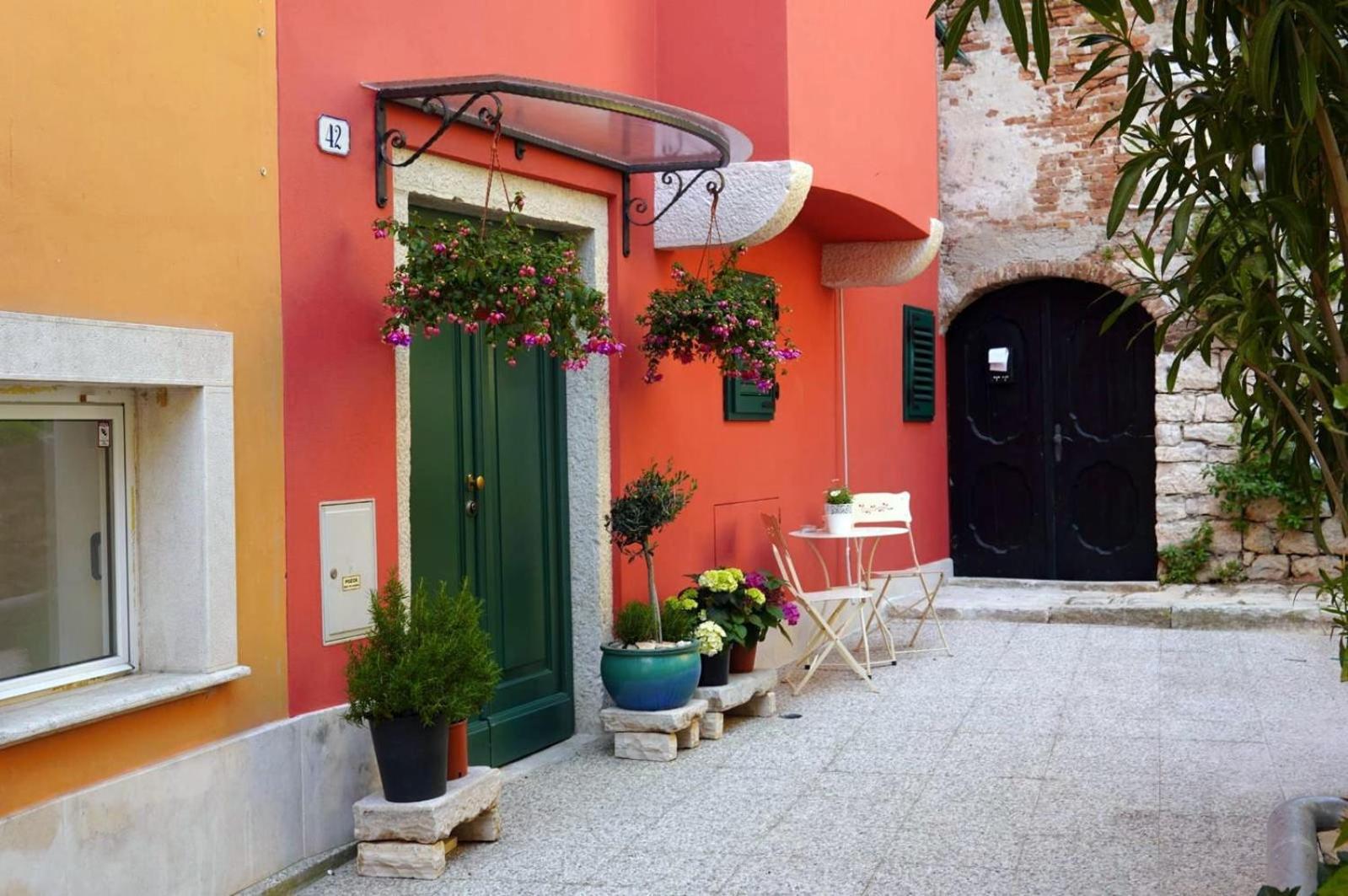 Montalbano Gem - Heritage Studio With Airy Vibes Rovinj Kültér fotó